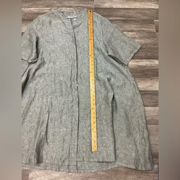 Bryn Walker large gray tan lagenlook linen button up short sleeve tunic - Picture 3 of 9